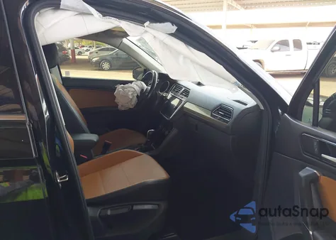 2018 Volkswagen Tiguan 2.0T Se/2.0T Sel из США, поврежденный, VIN 3VV3B7AX1JM036551